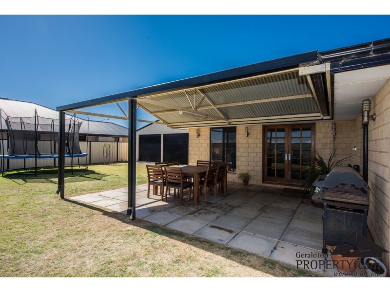 21 Yolanda Edge, Wandina WA 6530