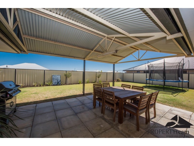 21 Yolanda Edge, Wandina WA 6530