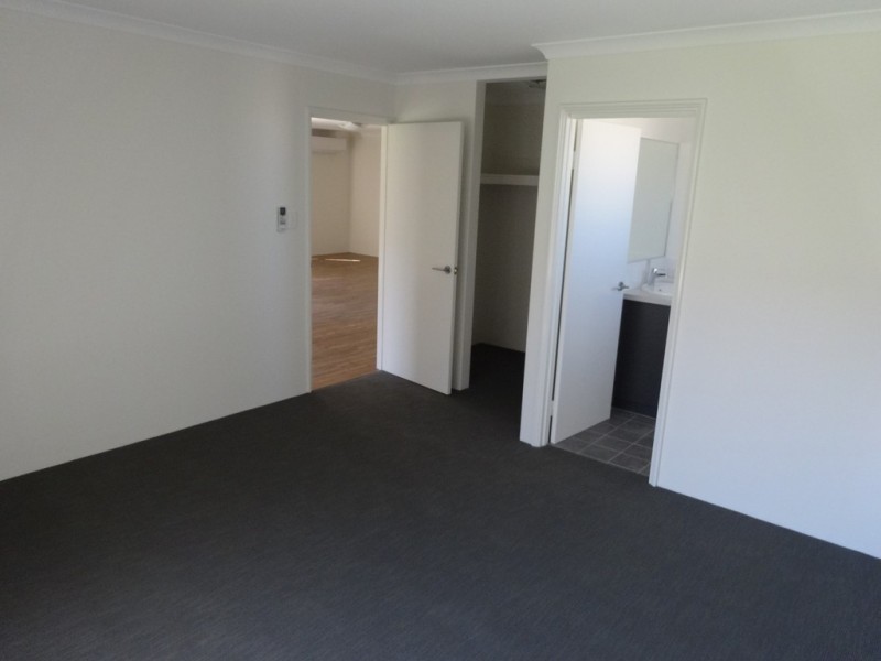 9 Bronzewing Turn, Wandina WA 6530