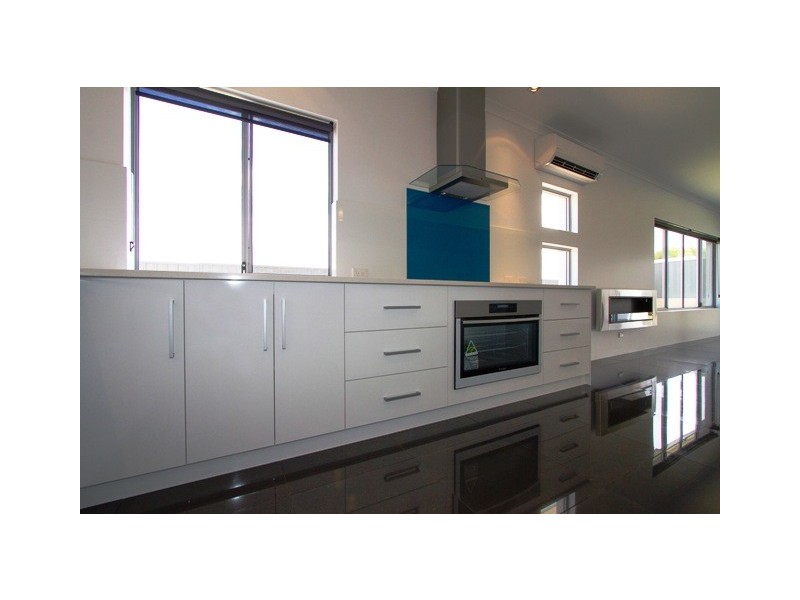 15 Mistral Crescent, Drummond Cove WA 6532