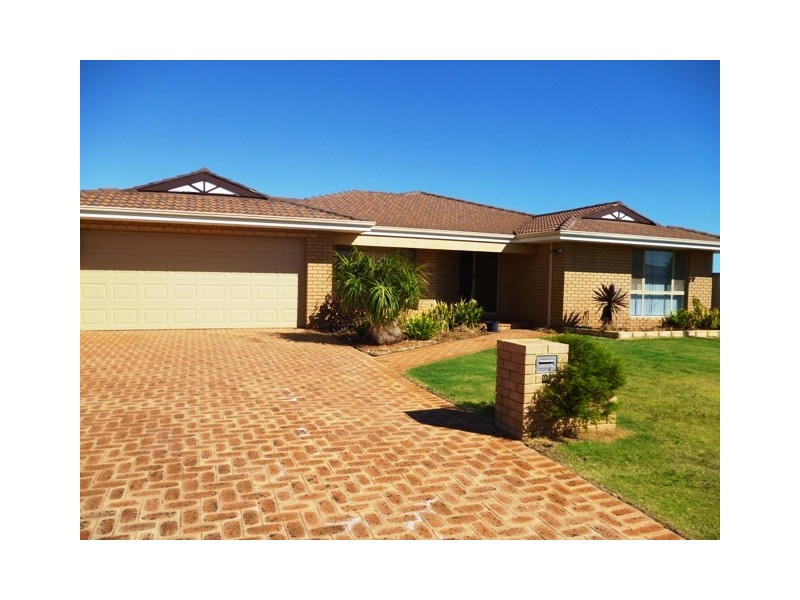 93 McAleer Drive, Mahomets Flats WA 6530