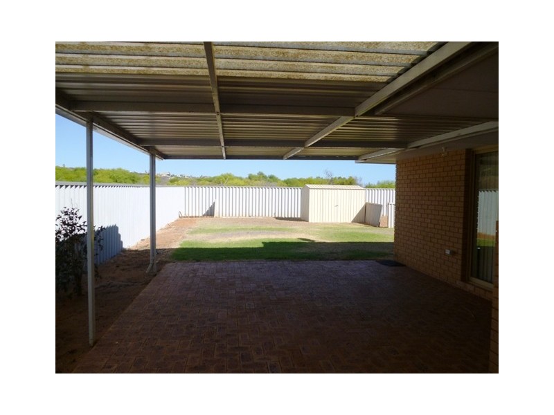 93 McAleer Drive, Mahomets Flats WA 6530
