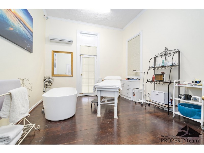 128 Chapman Road, Geraldton WA 6530