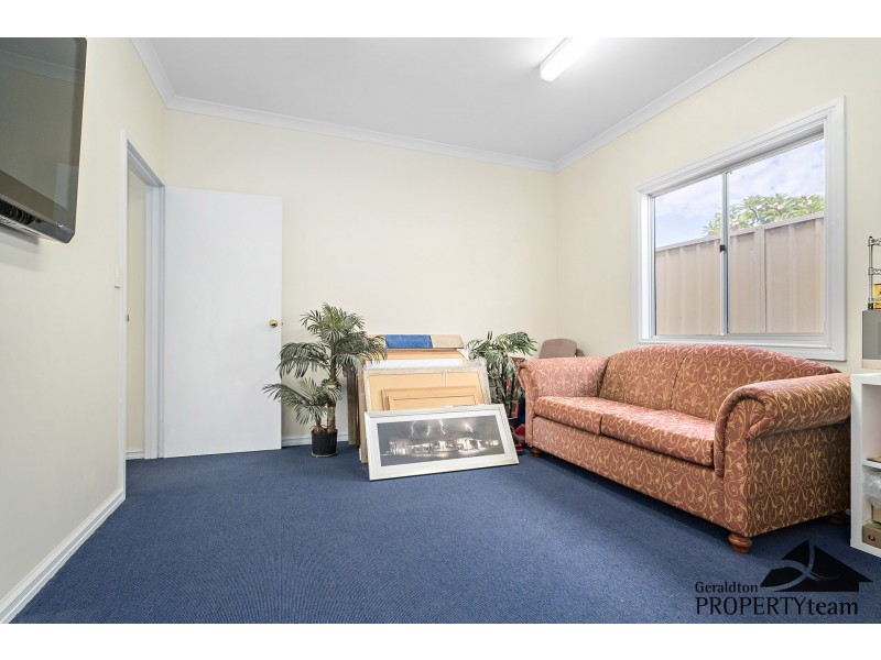 128 Chapman Road, Geraldton WA 6530