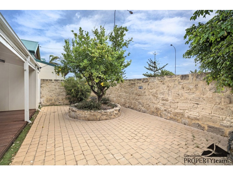 128 Chapman Road, Geraldton WA 6530