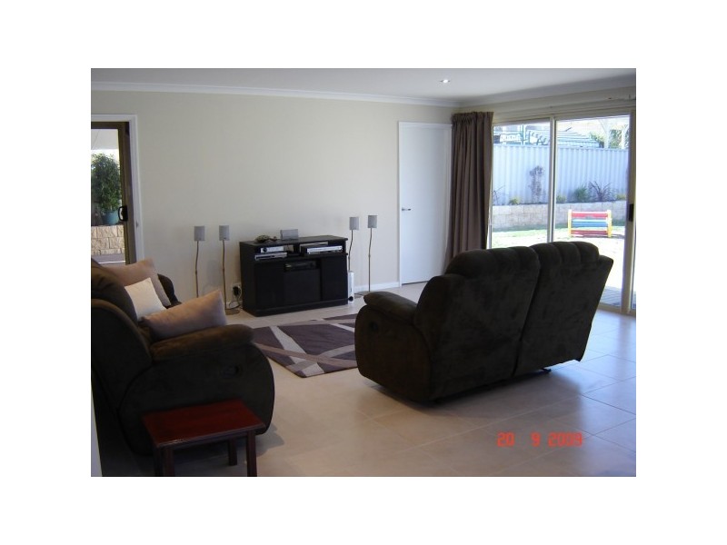 4 Turban Court, Wandina WA 6530