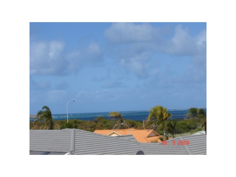 4 Turban Court, Wandina WA 6530