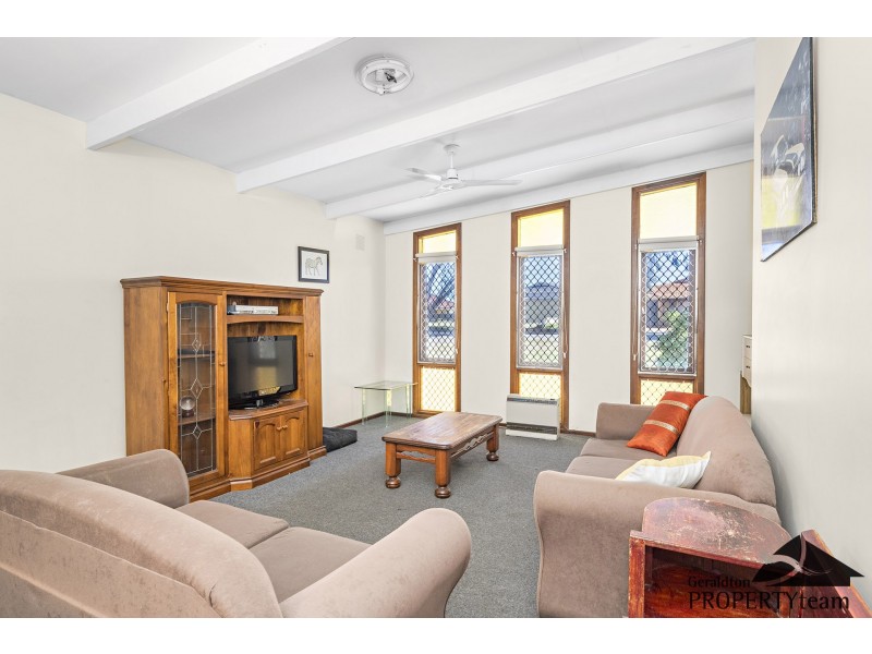 4 Harrison Street, Bluff Point WA 6530