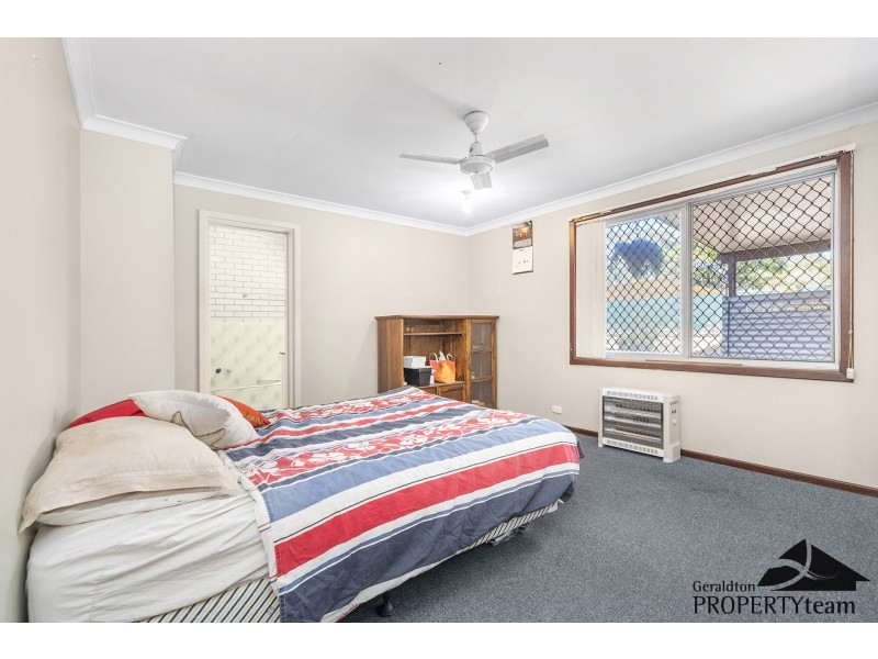 4 Harrison Street, Bluff Point WA 6530