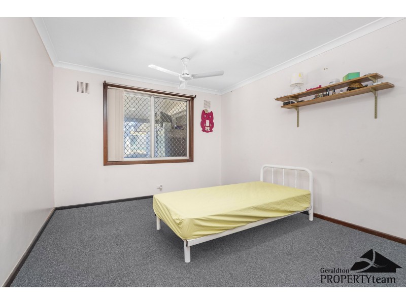 4 Harrison Street, Bluff Point WA 6530