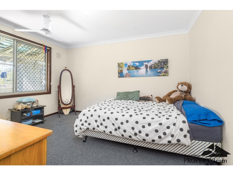 4 Harrison Street, Bluff Point WA 6530