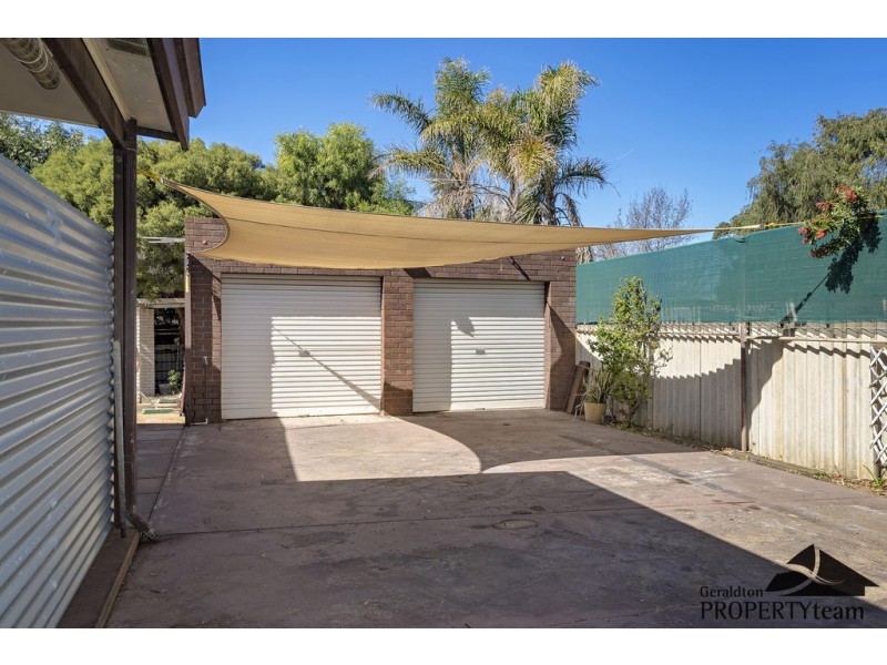 4 Harrison Street, Bluff Point WA 6530