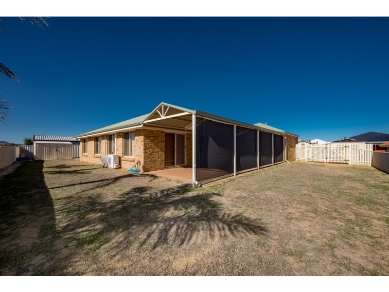 13 Nautical Lookout, Glenfield WA 6532