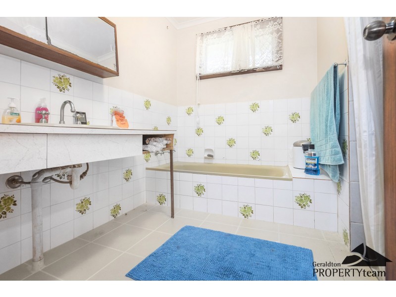 19 Kenny Crescent, Rangeway WA 6530