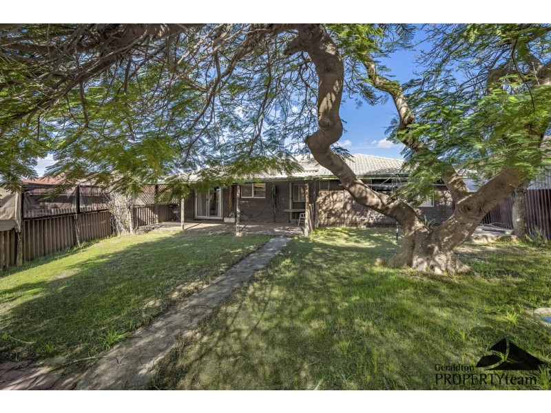 19 Kenny Crescent, Rangeway WA 6530