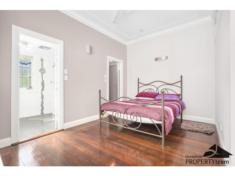 11 Grant Street, Beachlands WA 6530