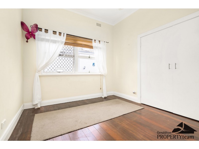 11 Grant Street, Beachlands WA 6530