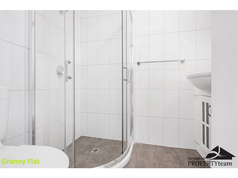 11 Grant Street, Beachlands WA 6530