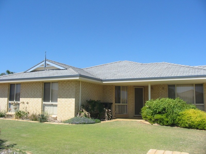 3 Weeloo Road, Waggrakine WA 6530