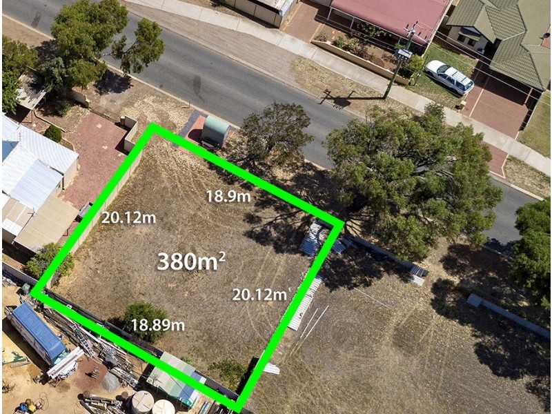 60 Central Road, Wonthella WA 6530