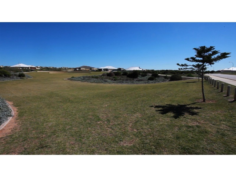 11 Driftwood Road, Sunset Beach WA 6530