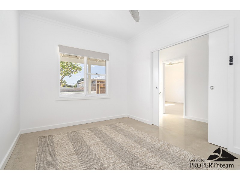 4 Fuller Street, Bluff Point WA 6530