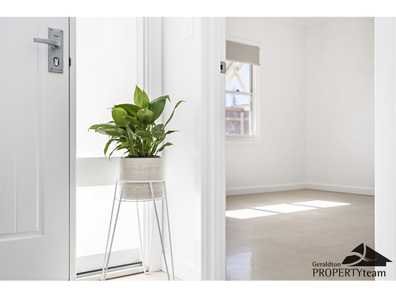 4 Fuller Street, Bluff Point WA 6530