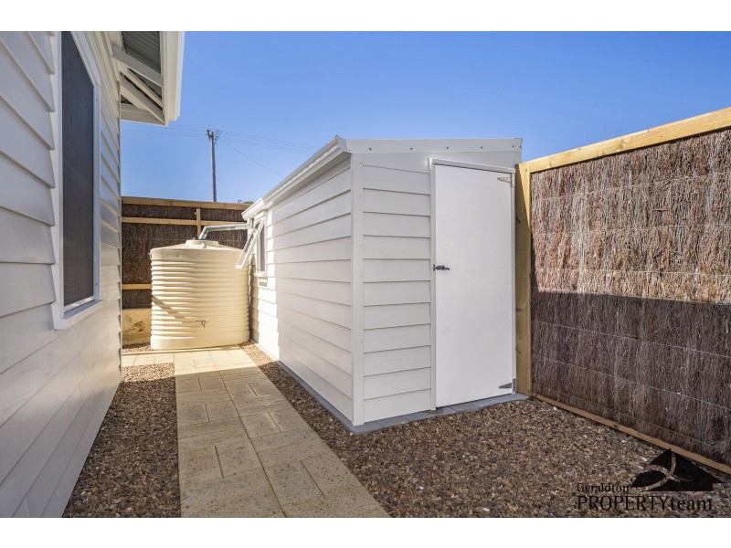 4 Fuller Street, Bluff Point WA 6530