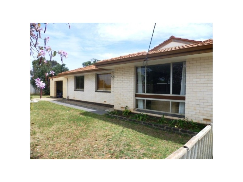 5 Assen Street, Rangeway WA 6530