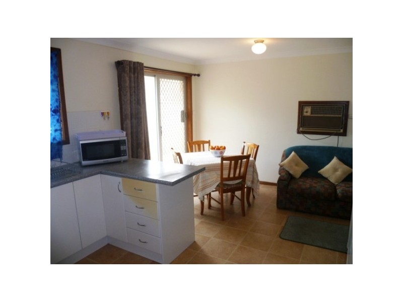 5 Assen Street, Rangeway WA 6530