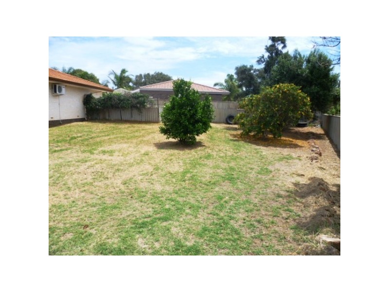 5 Assen Street, Rangeway WA 6530