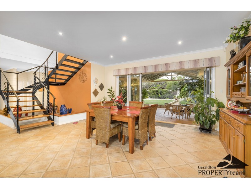 8 Vince Court, Wandina WA 6530