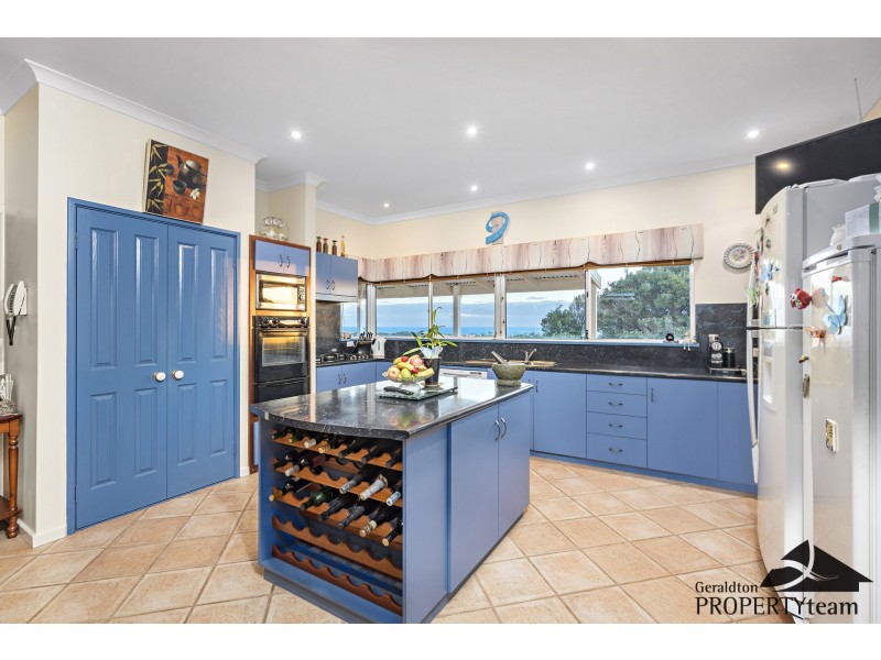 8 Vince Court, Wandina WA 6530