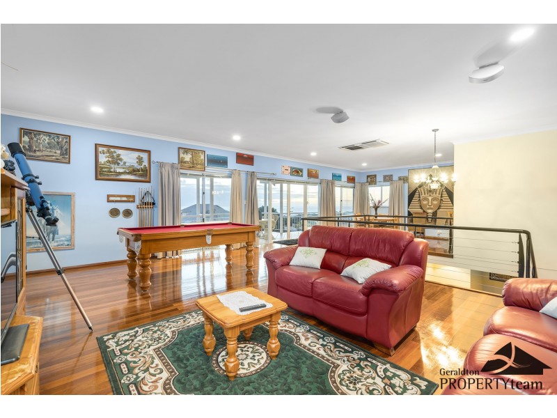 8 Vince Court, Wandina WA 6530