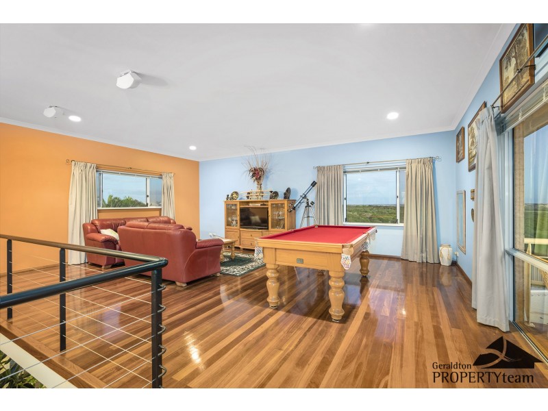 8 Vince Court, Wandina WA 6530