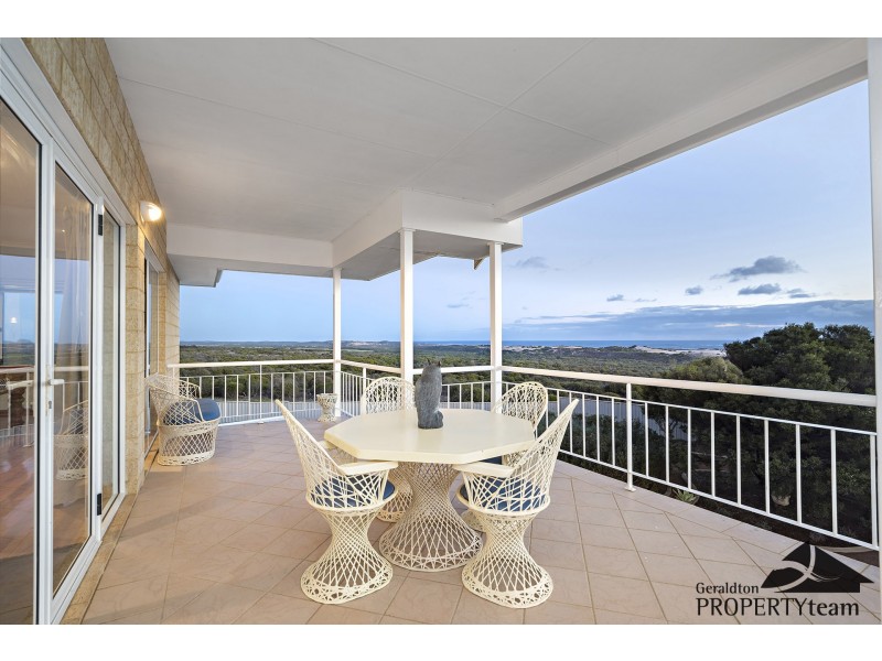 8 Vince Court, Wandina WA 6530