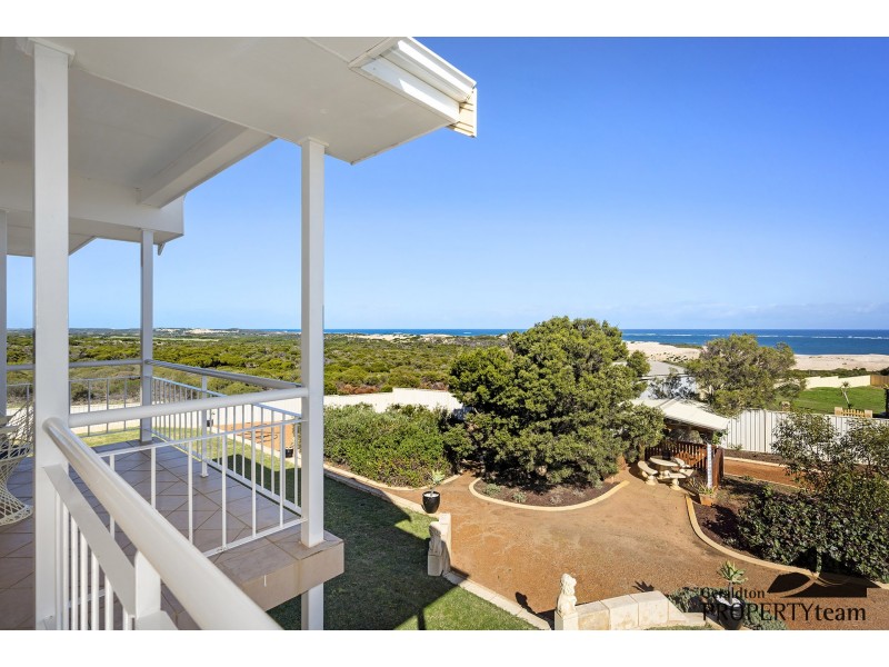 8 Vince Court, Wandina WA 6530