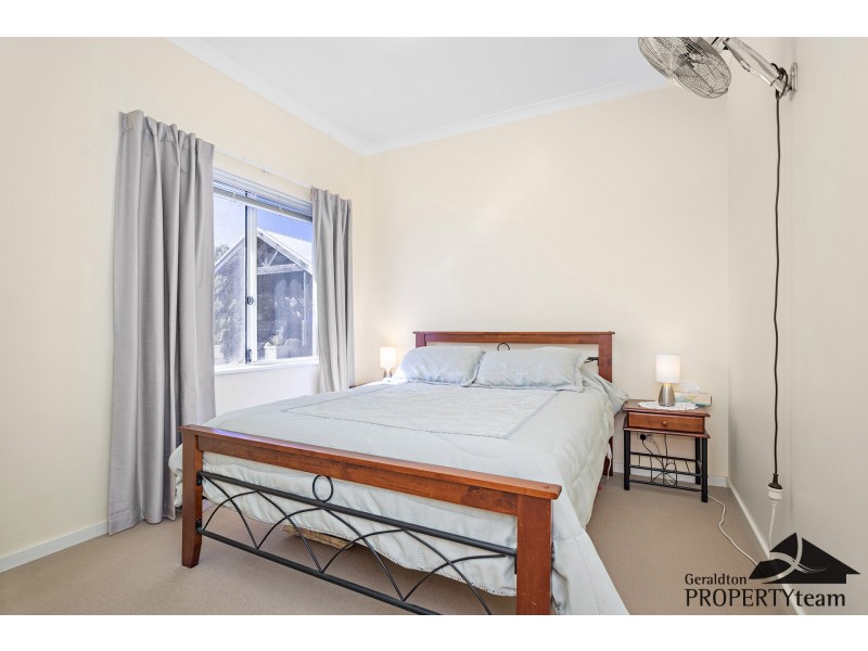 8 Vince Court, Wandina WA 6530