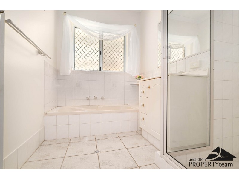 52 Bellimos Drive, Wandina WA 6530