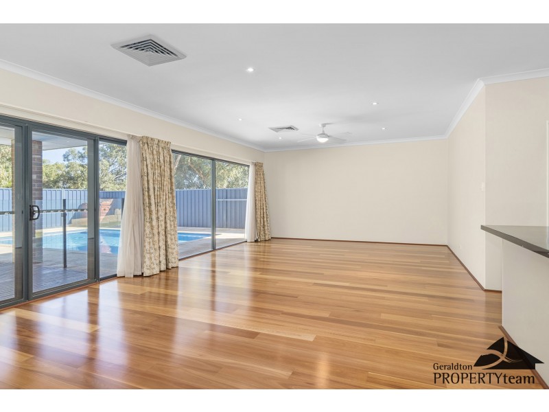 20 St Georges Close, Bluff Point WA 6530