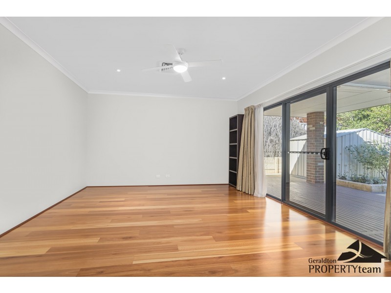 20 St Georges Close, Bluff Point WA 6530