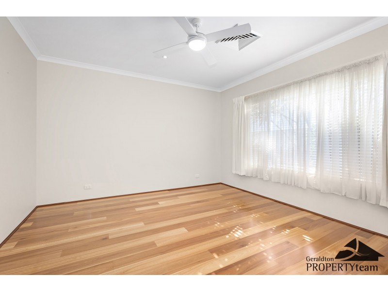 20 St Georges Close, Bluff Point WA 6530