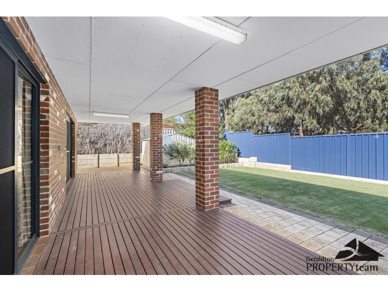20 St Georges Close, Bluff Point WA 6530