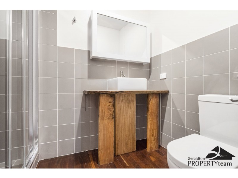 9 Whitfield Street, Beachlands WA 6530