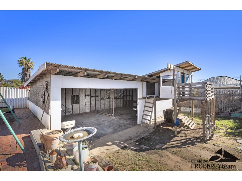 9 Whitfield Street, Beachlands WA 6530