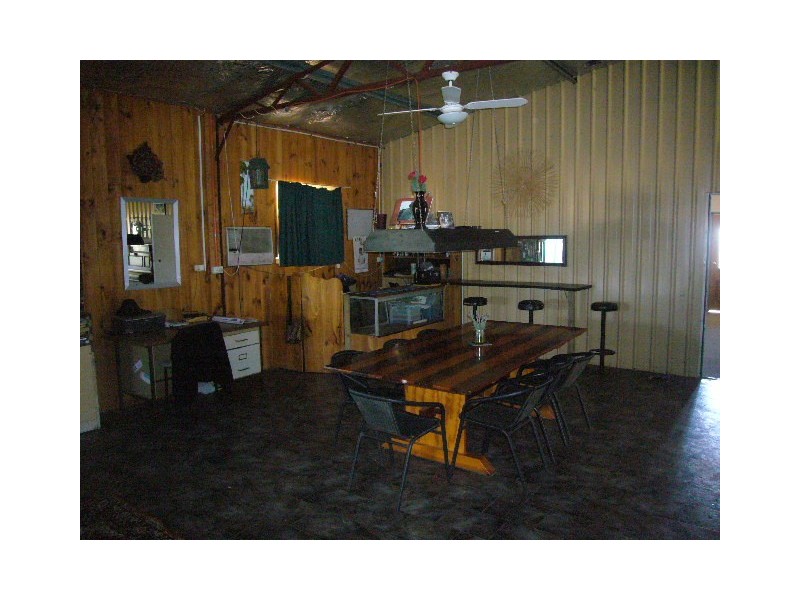 276 Hall Road, Waggrakine WA 6530