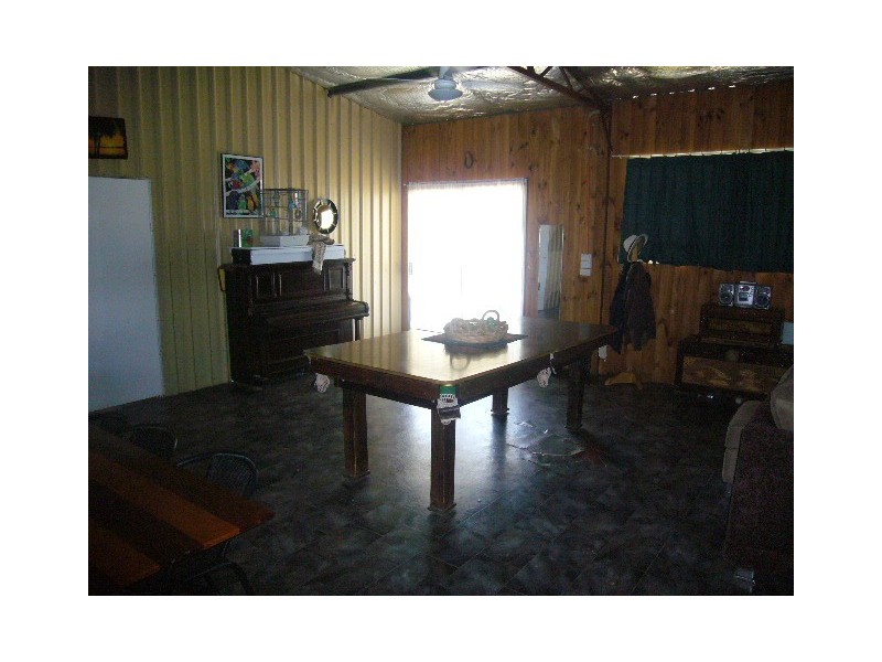 276 Hall Road, Waggrakine WA 6530