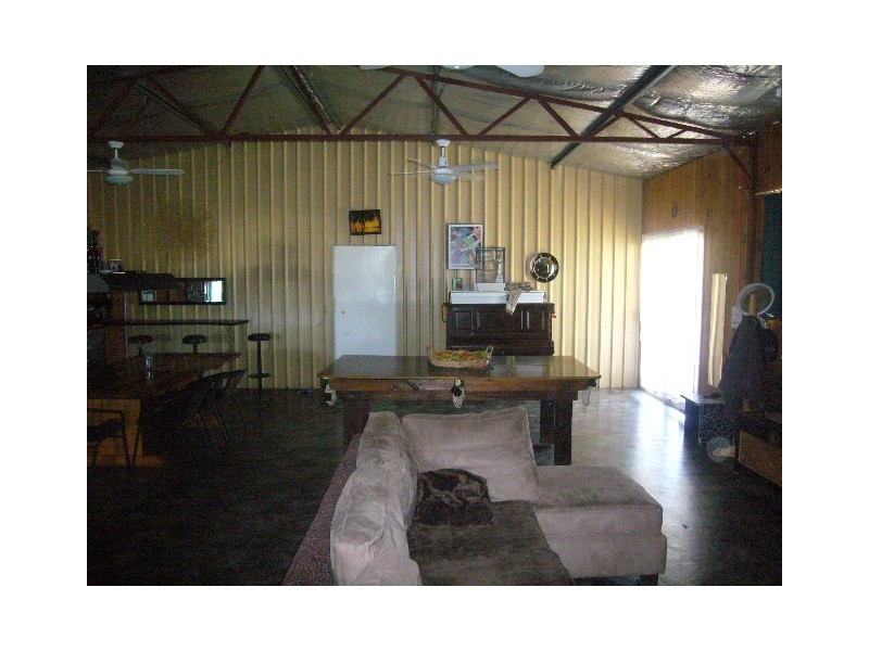 276 Hall Road, Waggrakine WA 6530