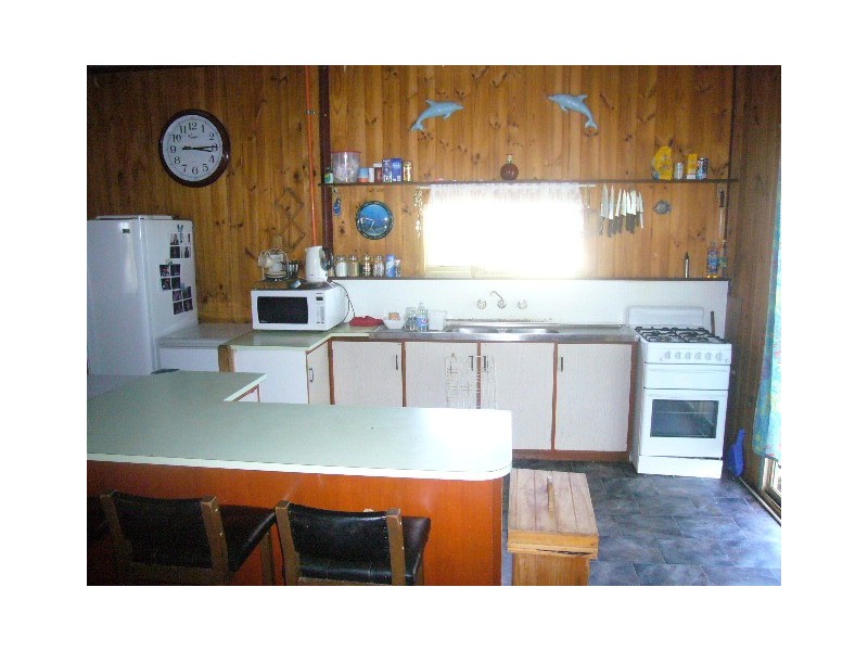 276 Hall Road, Waggrakine WA 6530