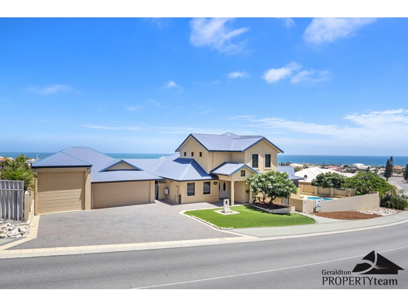 14 Columbus Boulevard, Wandina WA 6530